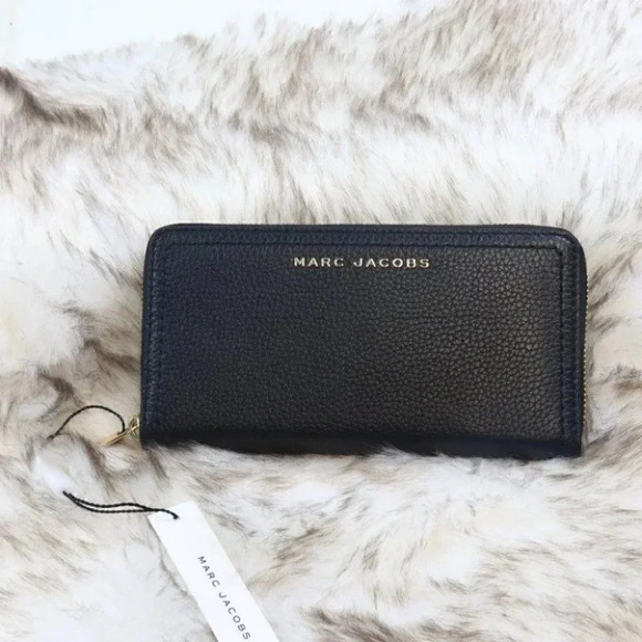 Marc Jacobs  S103L01PF21 Black Wallet - Picture 1 of 11